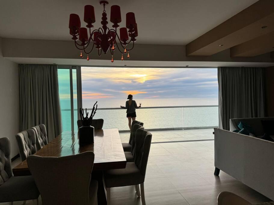 Departamento De Lujo Vista Al Mar Piso 15 Appartement Mazatlán Buitenkant foto
