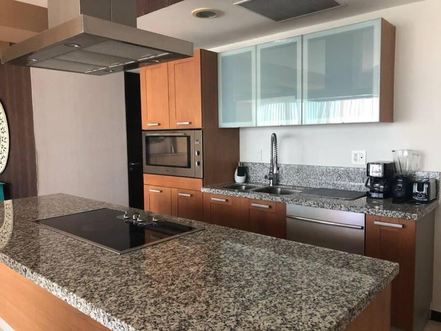 Departamento De Lujo Vista Al Mar Piso 15 Appartement Mazatlán Buitenkant foto